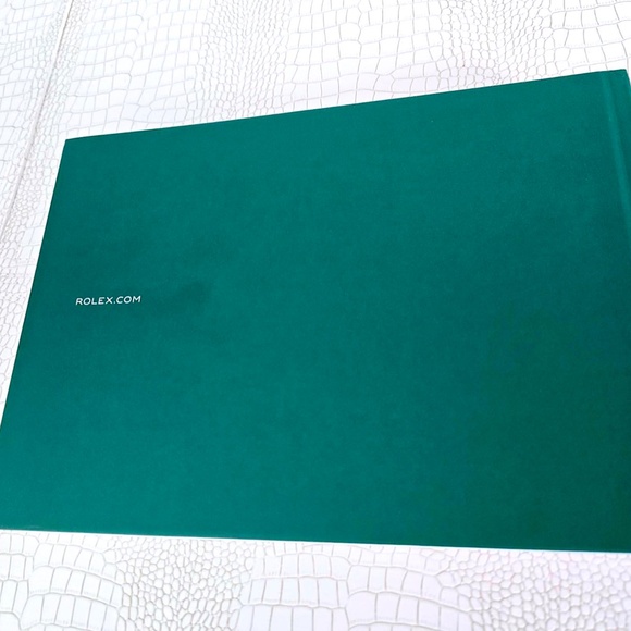 BRAND NEW BOUTIQUE ROLEX 2023-2024 WATCH COLLECTIONS CATALOG HARDBACK BOOK - Picture 3 of 5